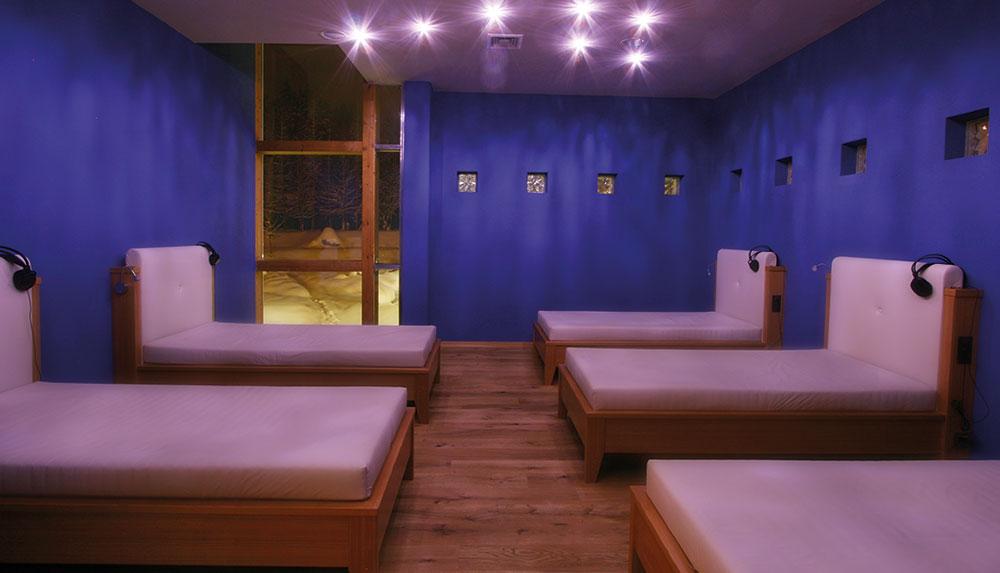 Water bed tranquillity room