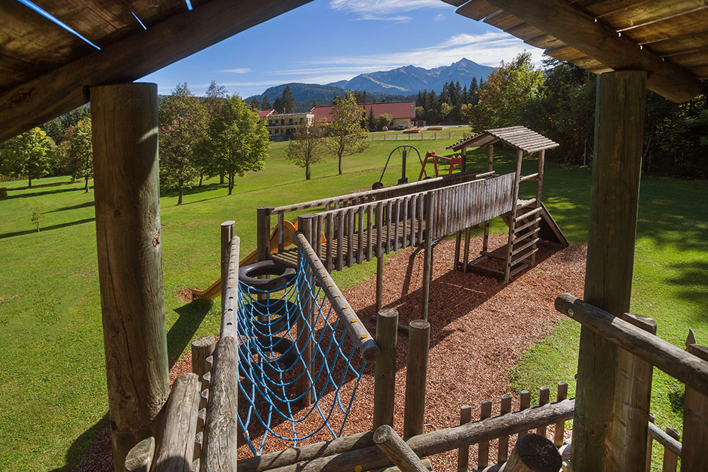 Spielturm Alpenbad Leutasch